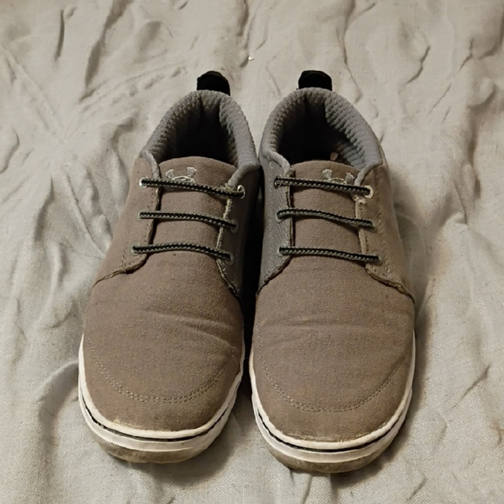 Under Armour Men's Gray Sneakers